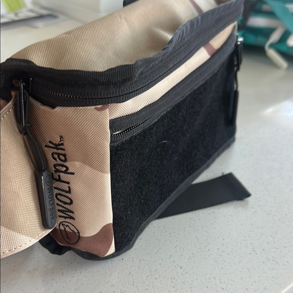 WOLF Tan and Black Women's Bag